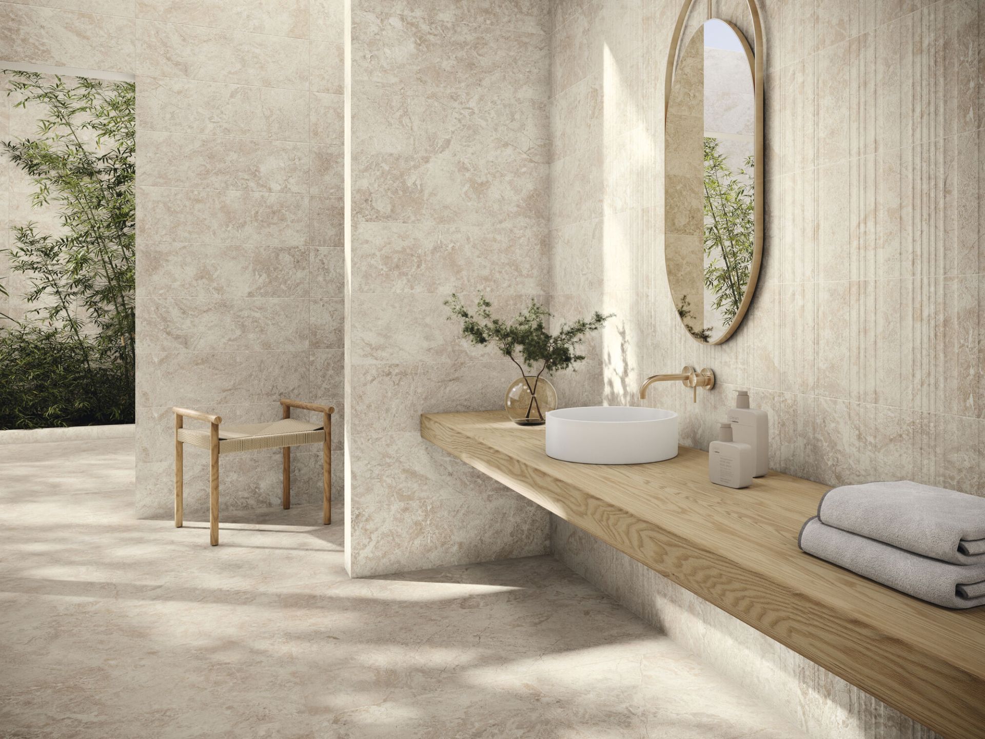 Revestimiento Canyon Beige 30 x 90 cm y Duomo Canyon Beige 30 x 90 cm. Pavimento Canyon Beige 120 x 120 cm