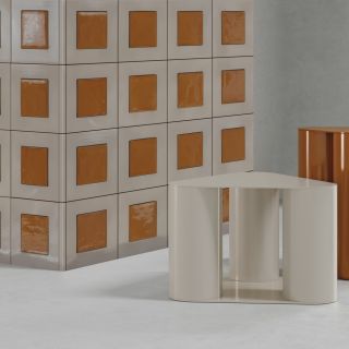 IN-CLAY-12X12_OUT-TAUPE-22X22_DET_SZ1