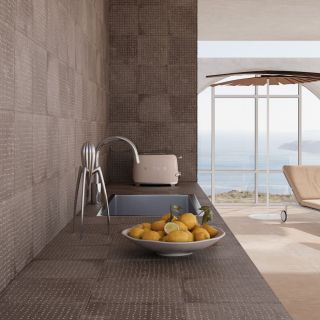 PANGEA-CHOCOLATE-SPOT-22X22_MERAKI-SAND-90X90_DET_SZ1